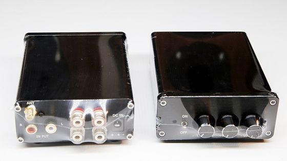Tabla de amplificador de audio Bluetooth 5.0 de 100W * 2 con material de aluminio para amplificador de potencia profesional