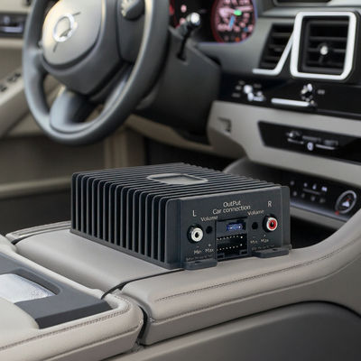 Clasificación profesional de alta potencia AB 50W*4 30W*4 Amplificador de automóviles DSP Procesador de audio sin pérdidas Modificación de audio